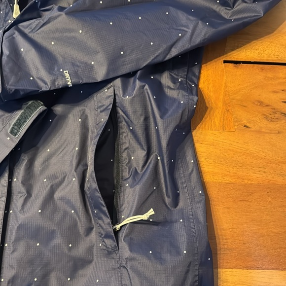 The North Face polka dot rain jacket small - Picture 3 of 11